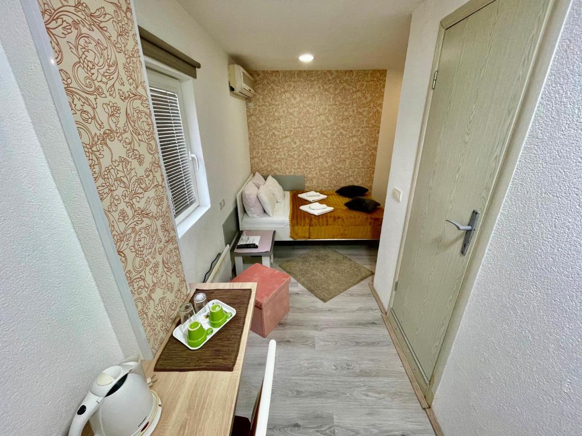 Apartment Aleksandra U Centru Grada