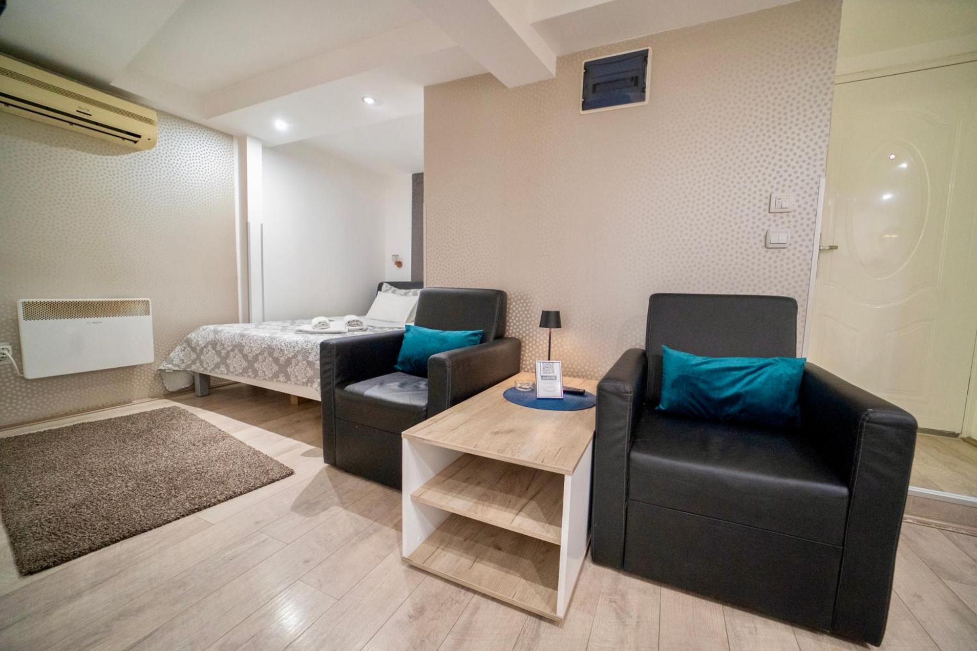 Aleksandra U Centru Grada Apartment