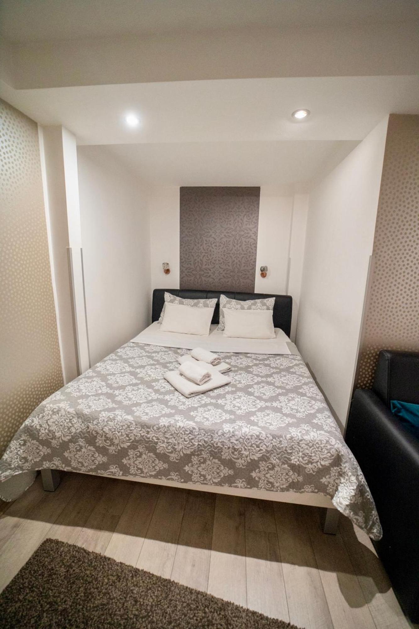 Apartment Aleksandra U Centru Grada